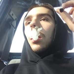 Meet your Posher, Logan